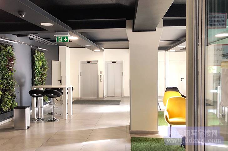 <b>成都皓栋科技有限公司</b>